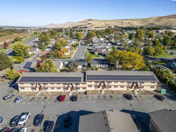1855 Wine Country Road, Prosser, WA 99350