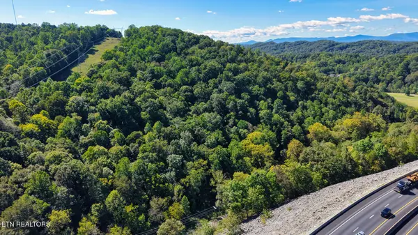 3 Conner Rd, Powell, TN 37849