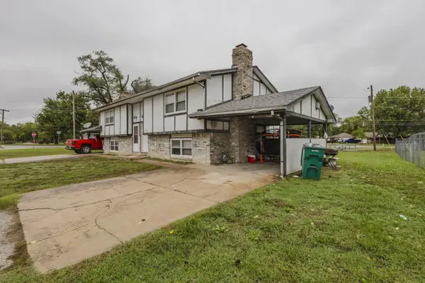 2950 & 2952 N Cromwell Dr., Wichita, KS 67204