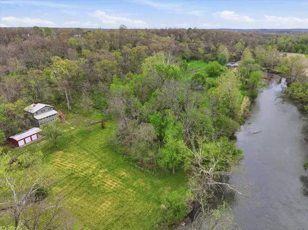 82 Watermill RD, Buffalo, MO 65622