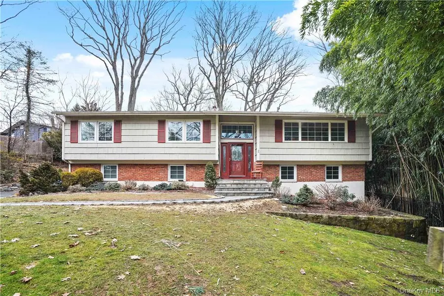 99 New Sprain RD, Scarsdale, NY 10583