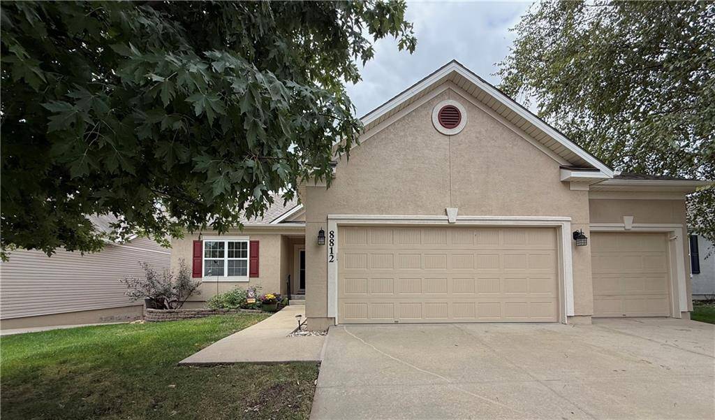 8812 Quill ST, Lenexa, KS 66227