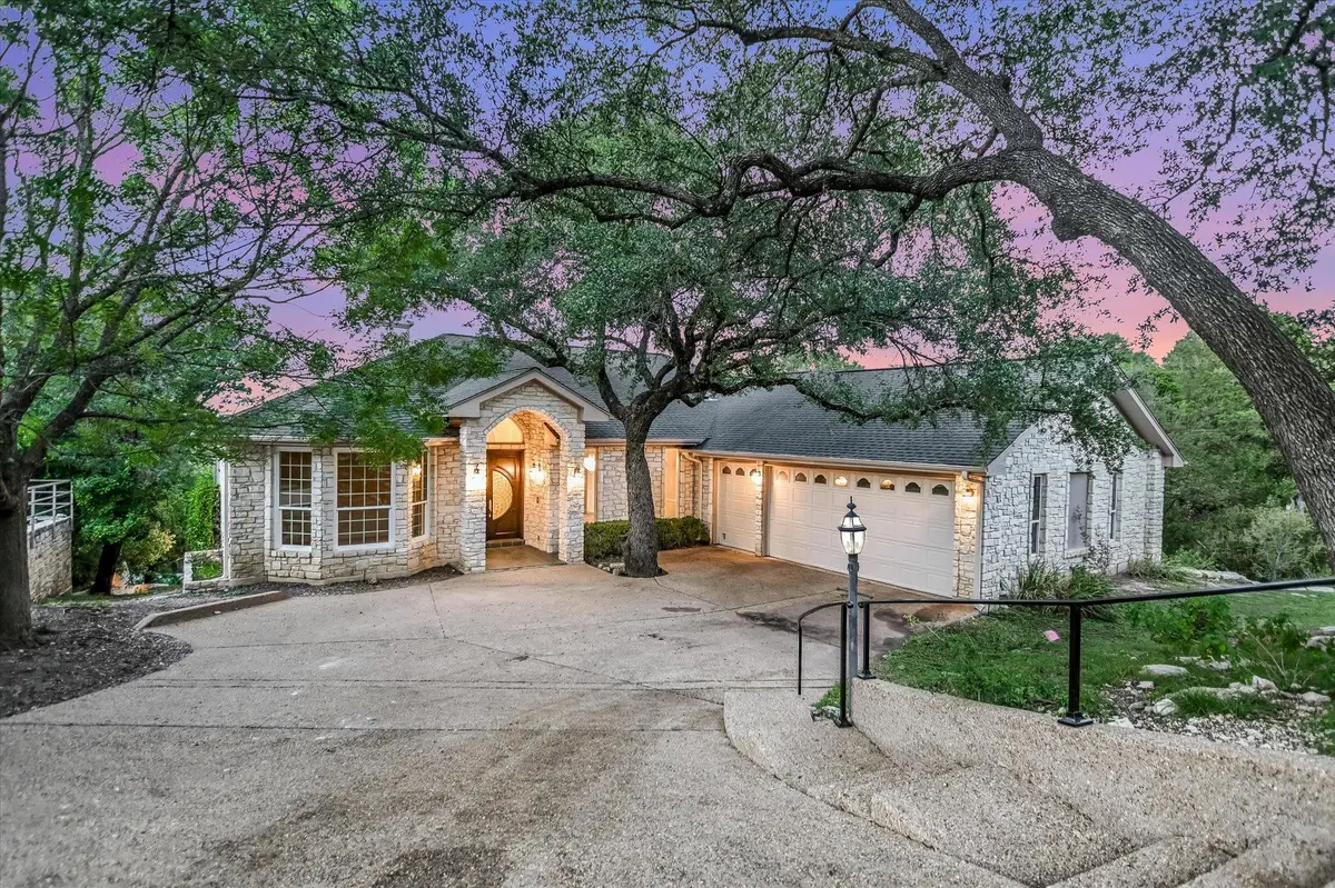 103 Highlander ST, Lakeway, TX 78734