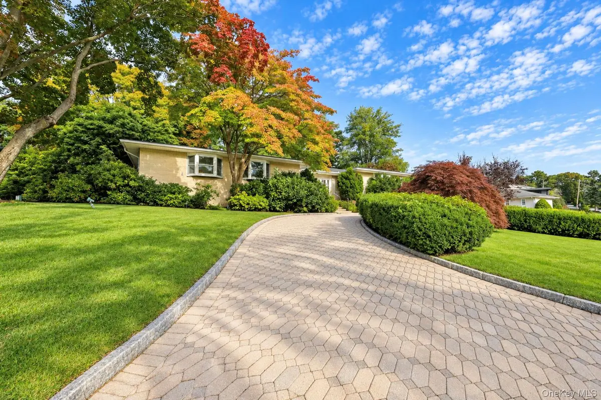 31 Brendon Hill RD, Scarsdale, NY 10583