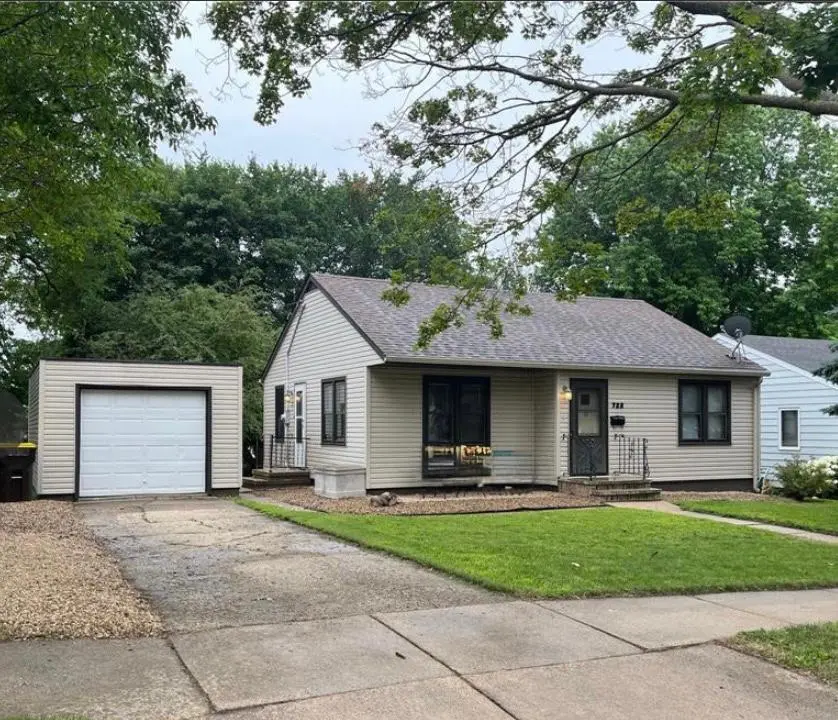 722 Willow ST, Fairmont, MN 56031