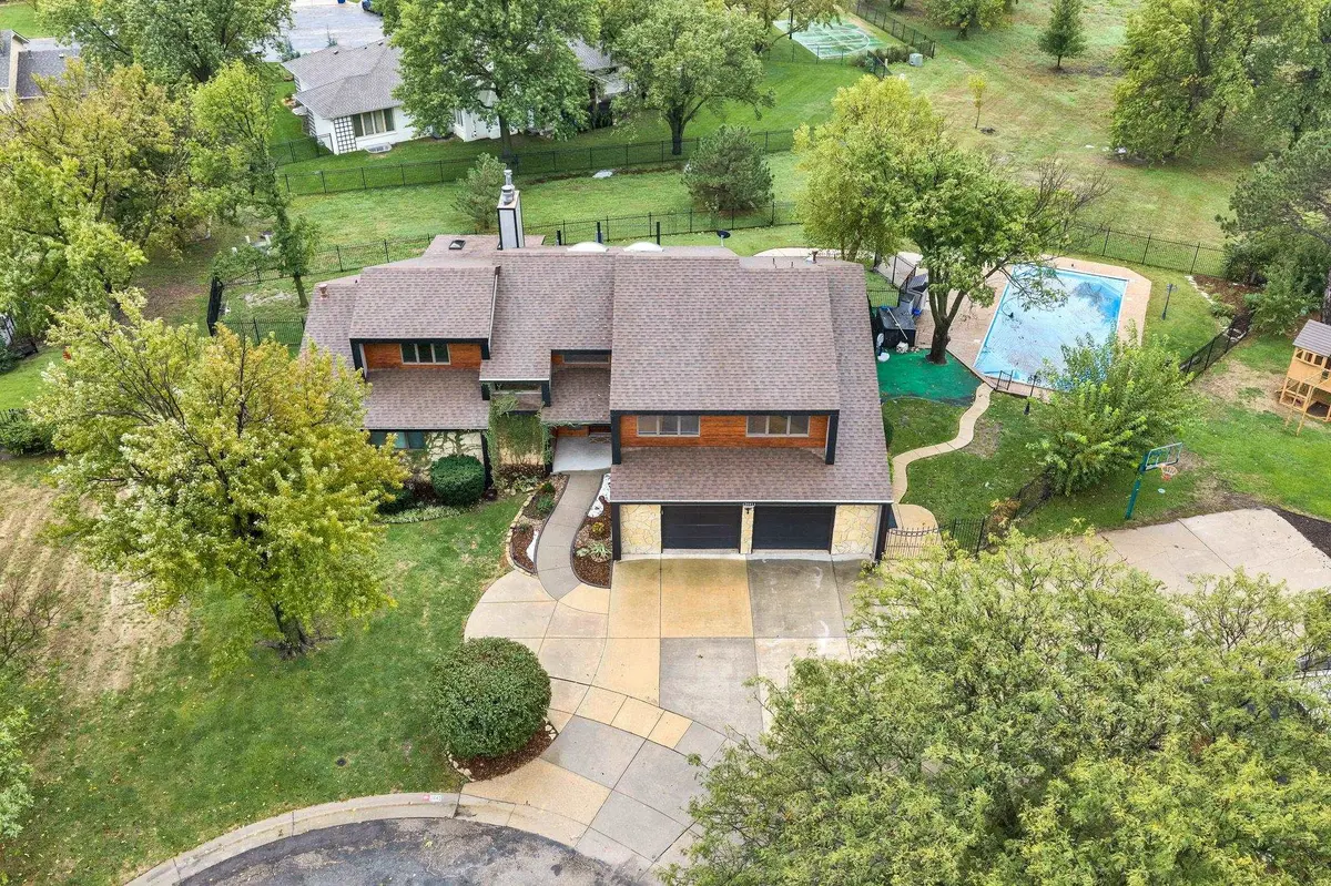 2441 N Plumthicket Ct, Wichita, KS 67226