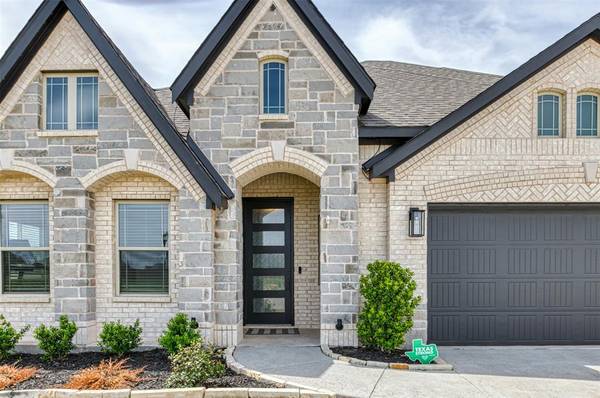 12701 Cactus Court, Godley, TX 76044