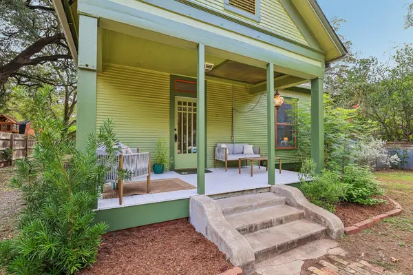 802 Short ST, Smithville, TX 78957
