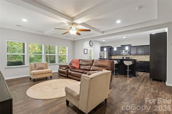 423 Crisfield CT, York, SC 29745