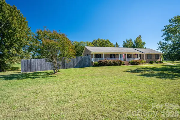 131 Patrick RD, Gastonia, NC 28056