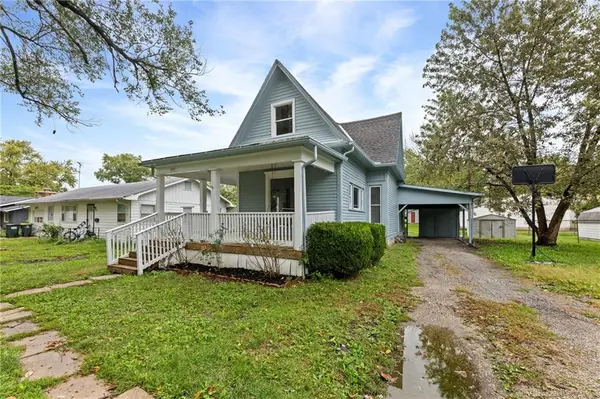 1027 N Mulberry ST, Ottawa, KS 66067