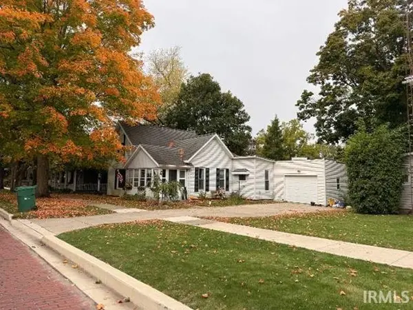 202 W Van Buren ST, Leesburg, IN 46538