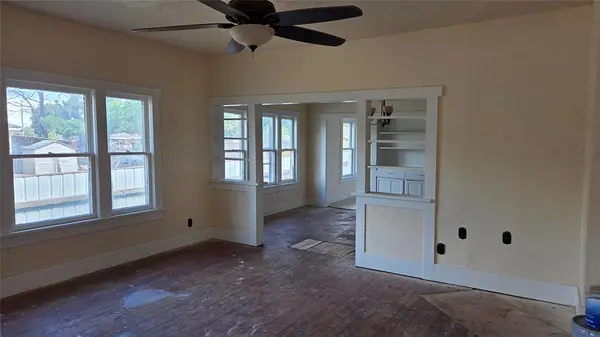 409 N 4th ST, Noble, OK 73068