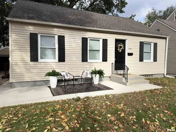 1709 W GILBERT AVE, Peoria, IL 61604