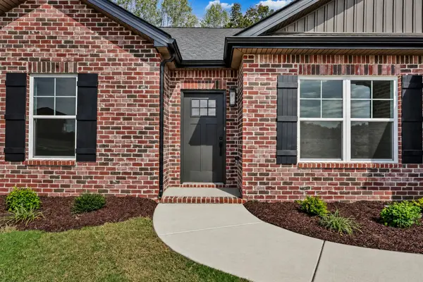 369 Idell Ct, Clarksville, TN 37042