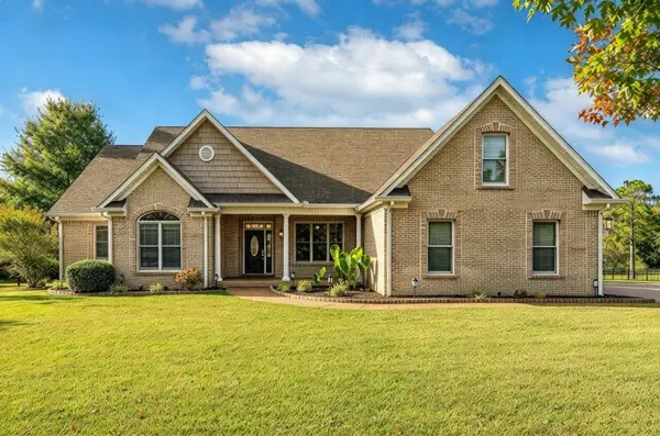 524 Country Club Drive, Dickson, TN 37055