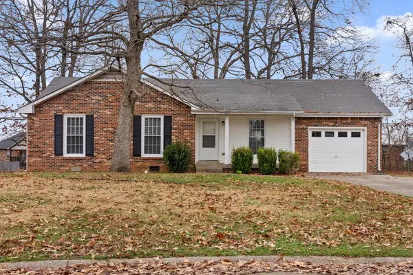 242 Millstone Cir, Clarksville, TN 37042