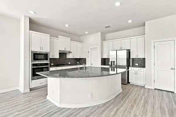 1056 Slight ST, New Braunfels, TX 78130