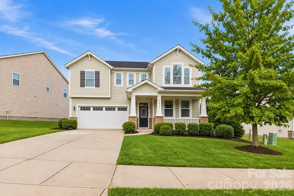 19020 Hawk Haven LN, Charlotte, NC 28278