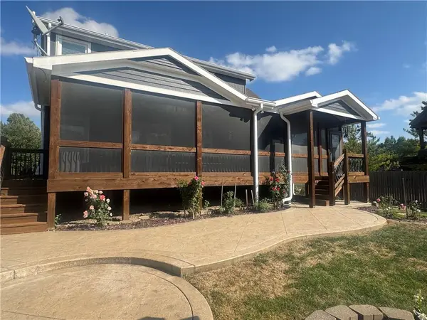 12332 S Clinton ST, Olathe, KS 66061