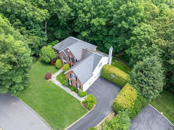 6 Theal CT, Somers, NY 10589