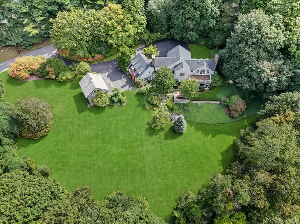 18 Ivy Hill RD, Chappaqua, NY 10514