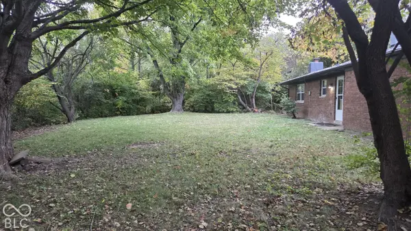 6816 Shadow Brook, Indianapolis, IN 46214