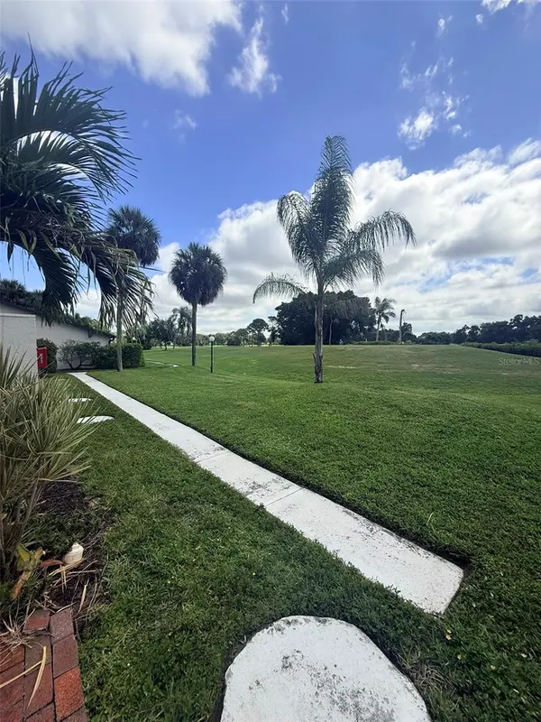 3501 LONGMEADOW #1, Sarasota, FL 34235