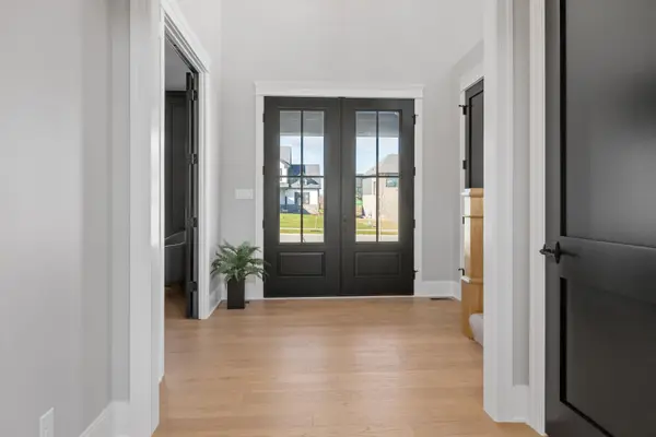 9675 Switch Grass LN, St. John, IN 46373