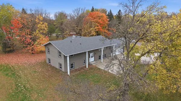 19583 71st ST NE, New London, MN 56273