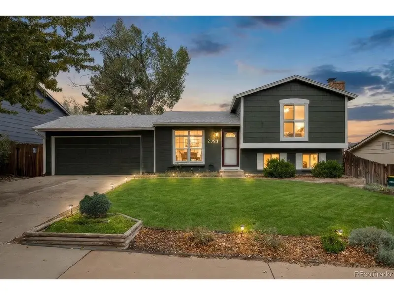 2591 S Naples, Aurora, CO 80013