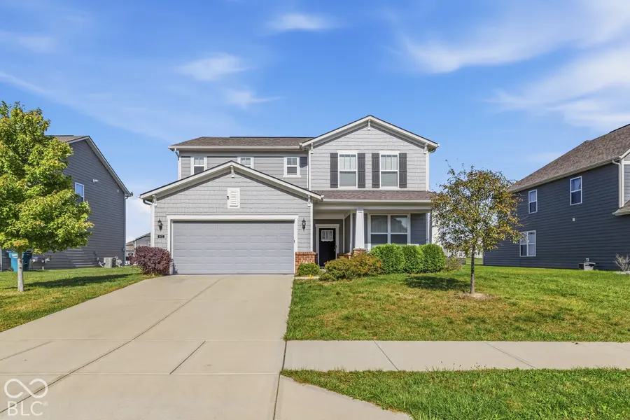 8672 Dutch Elm WAY, Brownsburg, IN 46112