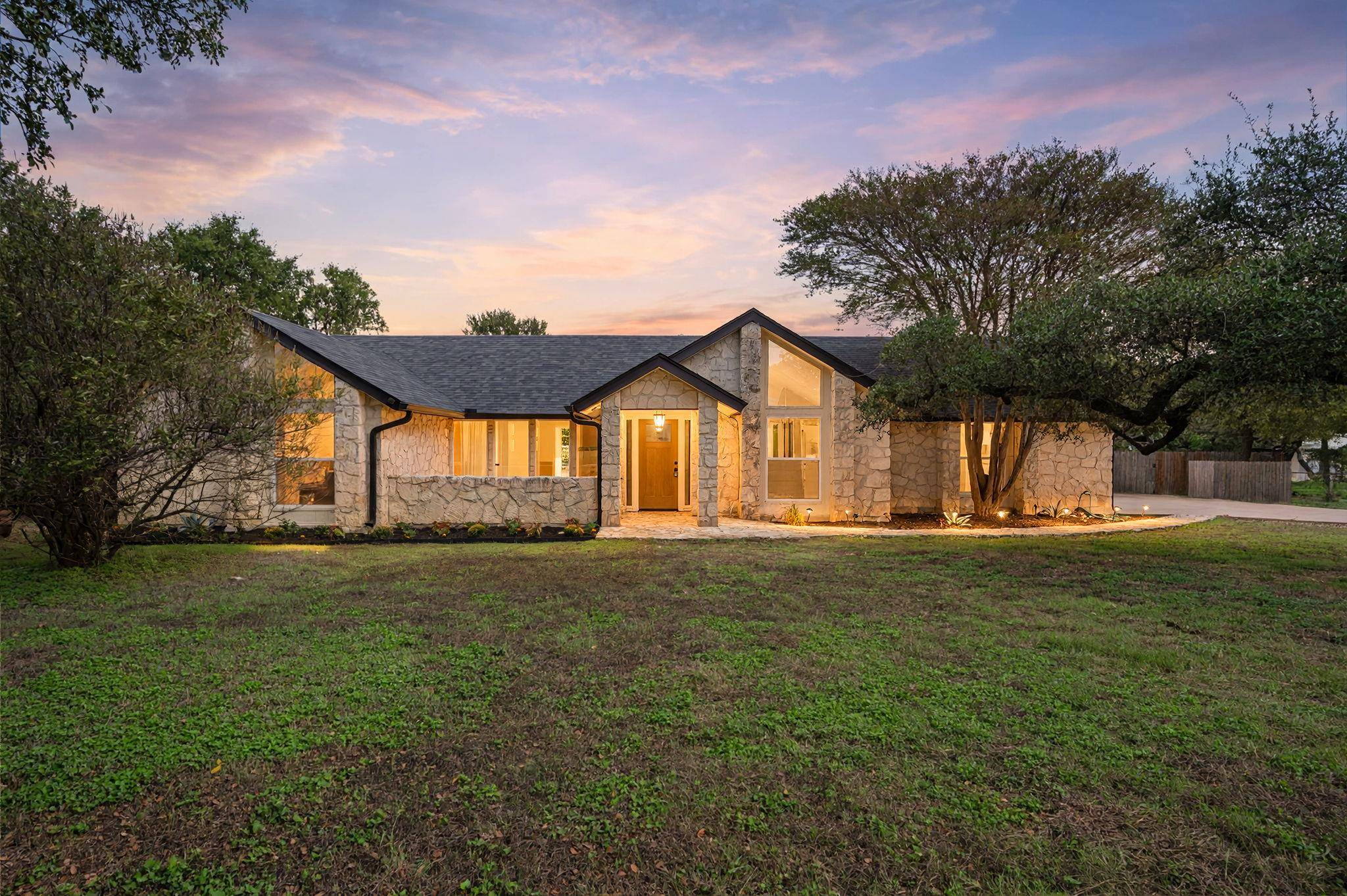 509 W Esparada DR, Georgetown, TX 78628