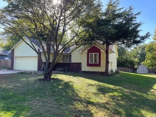 733 N Erin Ln, Mulvane, KS 67110