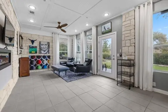 205 El Rio DR, Lakeway, TX 78734