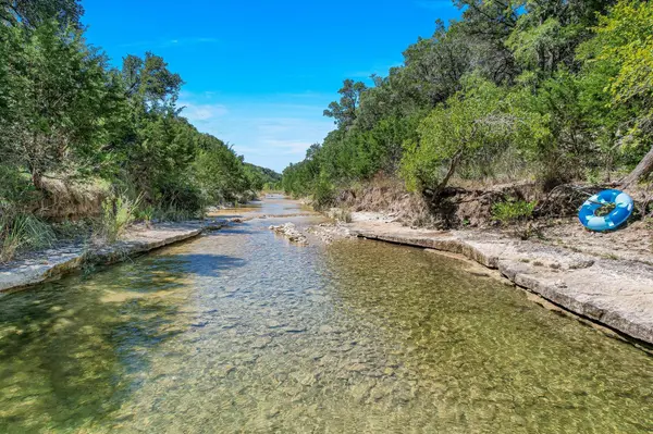 1294 Crabapple Road RD, Blanco, TX 78606