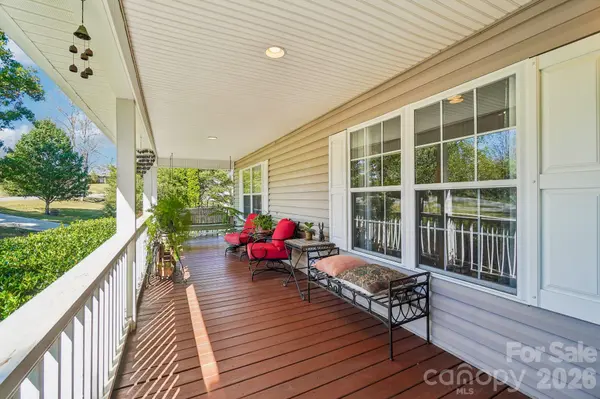 499 Flint Hill RD, Alexander, NC 28701