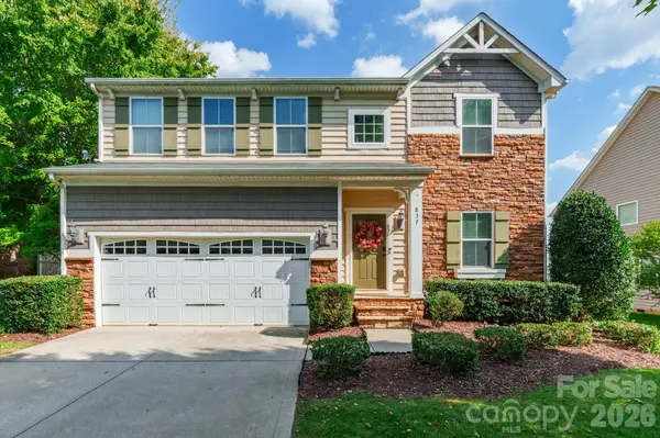 837 Lion LN, Fort Mill, SC 29715