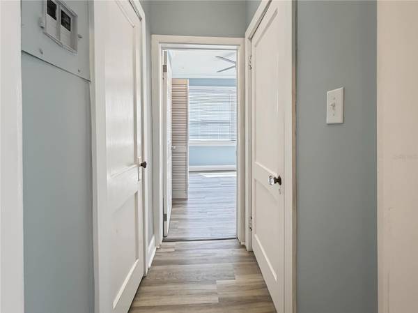 408 ARMADA RD S #1, Venice, FL 34285
