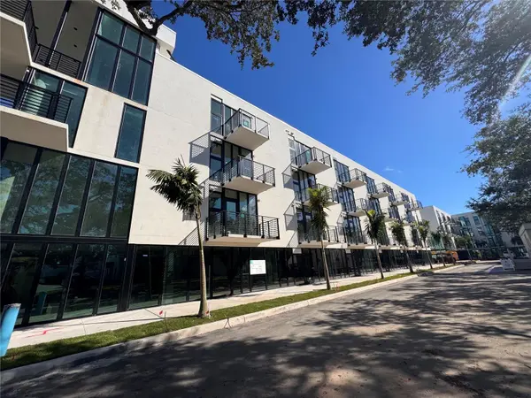 2170 ROBINHOOD ST #C1-205, Sarasota, FL 34231