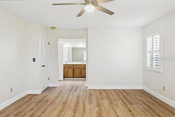 33 E SEA HARBOR DR, Ormond Beach, FL 32174
