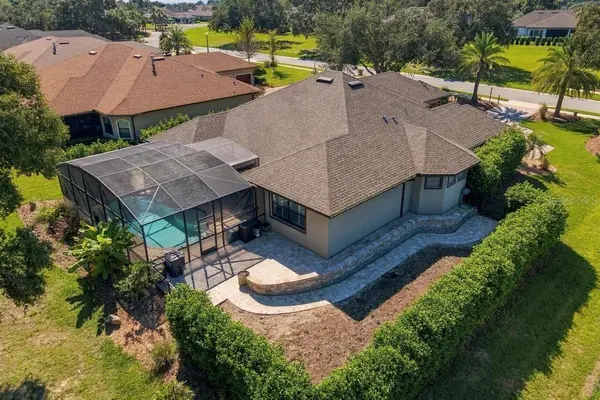 5084 GREENS DR, Lady Lake, FL 32159
