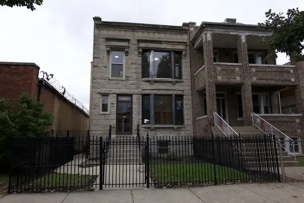 4528 W Washington BLVD, Chicago, IL 60624