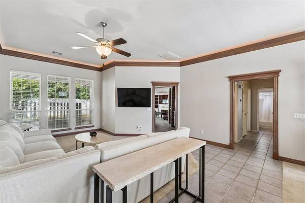 16701 Covington MNR, Edmond, OK 73012