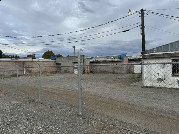 2005 W Lewis St #C, Pasco, WA 99301