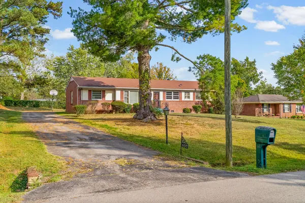 407 W Coy Cir, Clarksville, TN 37043