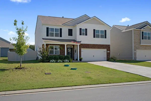 105 William Dylan Dr, Murfreesboro, TN 37129
