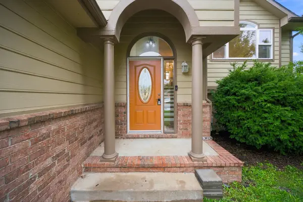 1811 N Black Locust Ct, Andover, KS 67002