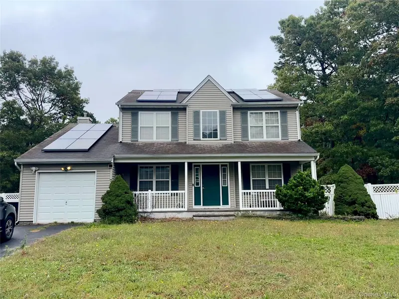 7 Redbud, Middle Island, NY 11953