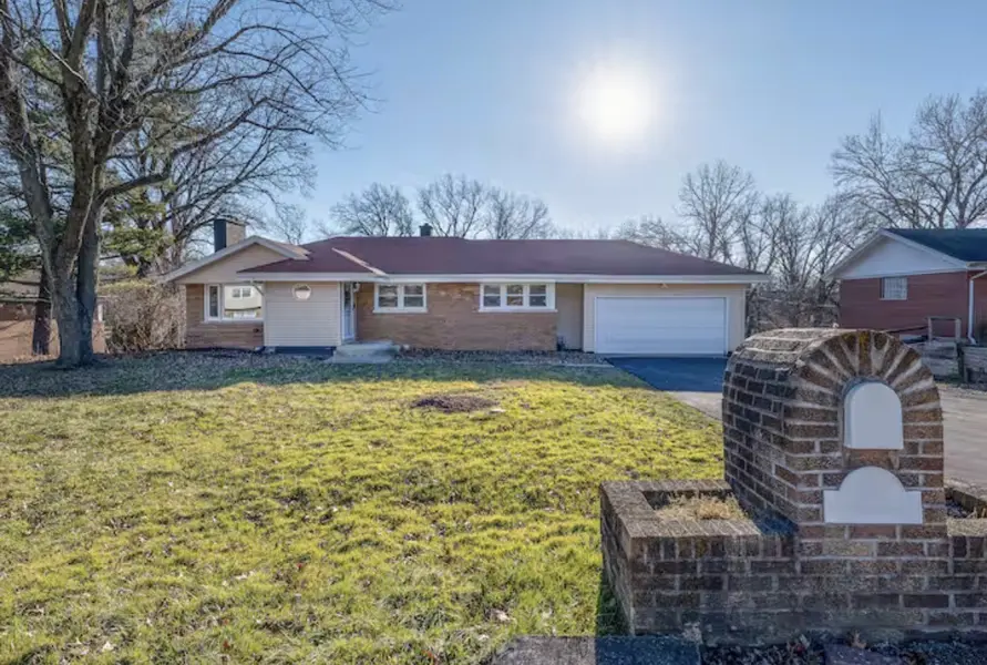 828 Exmoor RD, Olympia Fields, IL 60461